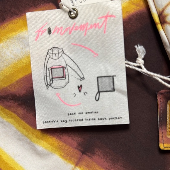 Free People Movement Singin’ in the Rain Printed Packable Jacket size Medium NWT - Picture 7 of 8